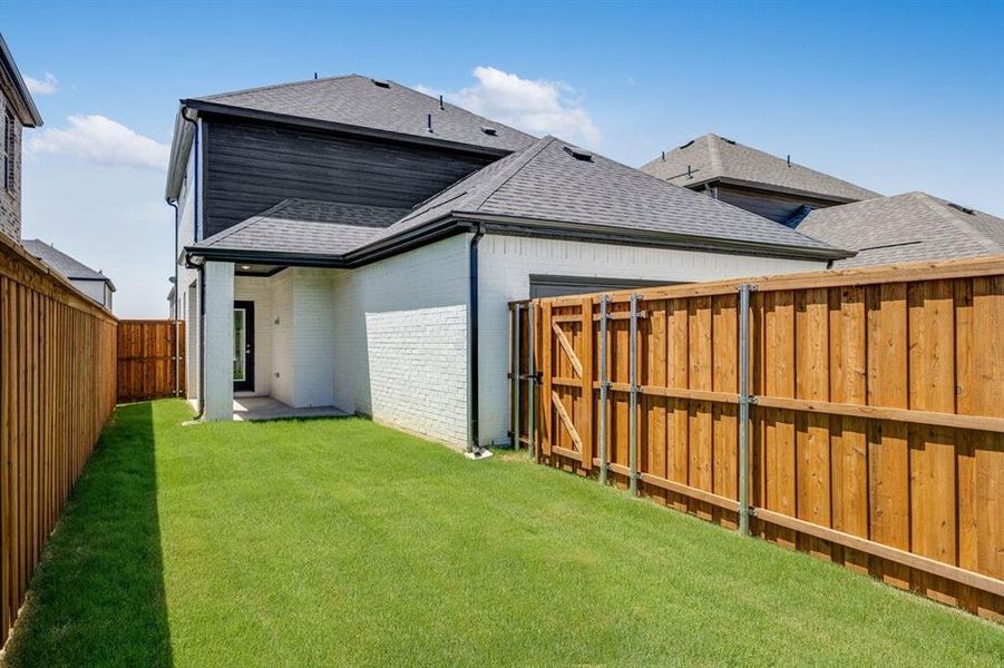 Front exterior of a new home in North Sky Celina, Celina, TX, highlighting curb appeal (Image 1). Front exterior of a new home in North Sky Celina, Celina, TX, highlighting curb appeal (Image 1).