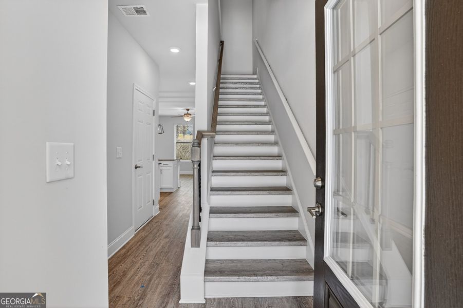 Spacious, unfurnished interior of a new home in Morning Creek Forest, Atlanta (Image 9). Spacious, unfurnished interior of a new home in Morning Creek Forest, Atlanta (Image 9).