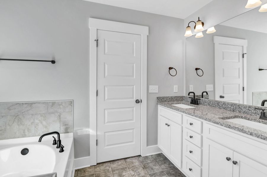 Furnished interior view inside a new home in Ashton Lakes, Lexington (Image 9).