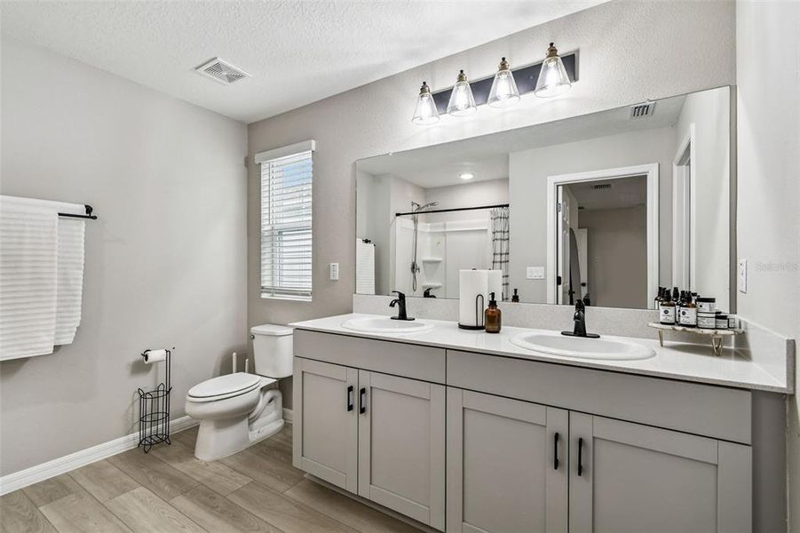 Furnished interior view inside a new home in Pasadena Point, Wesley Chapel (Image 15).