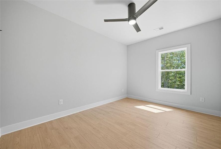 Spacious, unfurnished interior of a new home in , Dawsonville (Image 26).