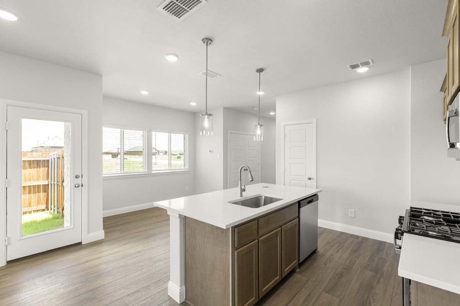 Furnished interior view inside a new home in Elevon, Lavon (Image 8).