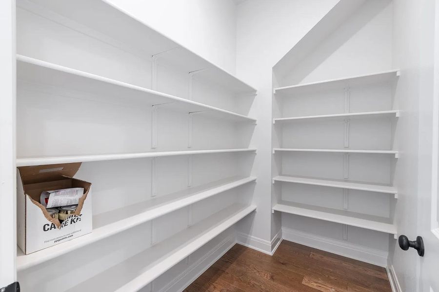 Bristol D pantry