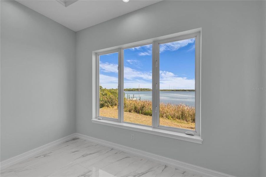 Spacious, unfurnished interior of a new home in , Punta Gorda (Image 23).