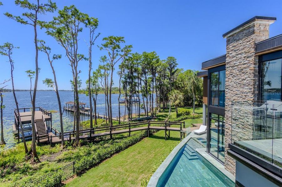 Exterior details and patio area of a home in , Windermere (Image 27).
