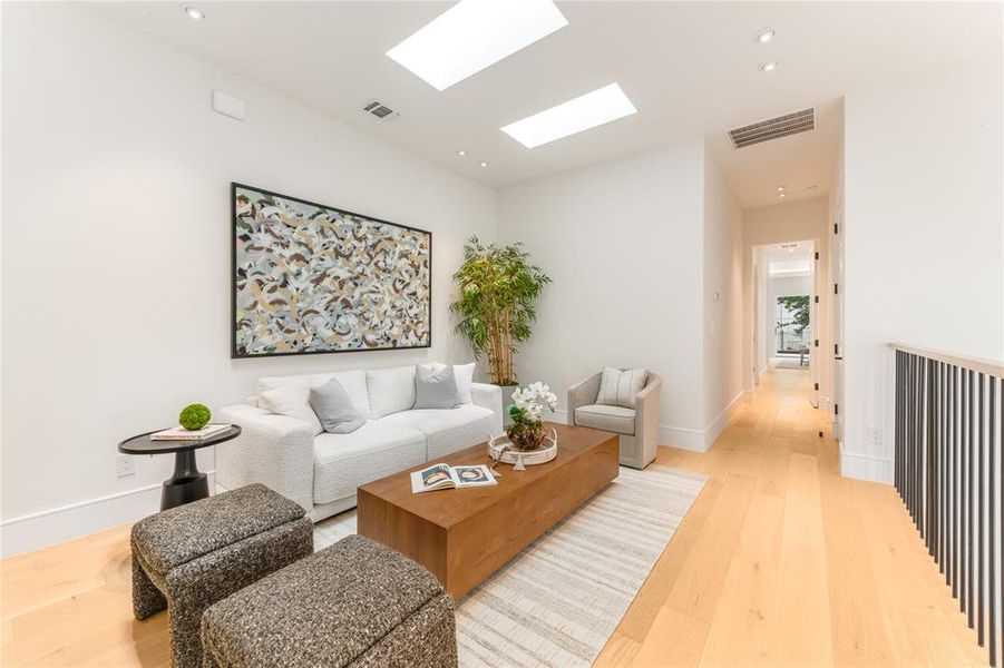 Furnished interior view inside a new home in , Dallas (Image 7).