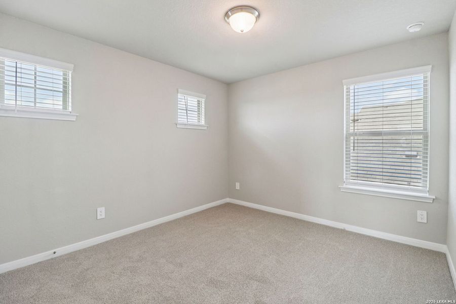 Spacious, unfurnished interior of a new home in Legendary Trails - Premier Series, Cibolo (Image 39).