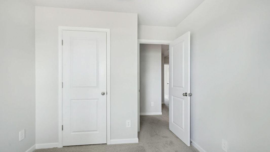 Spacious, unfurnished interior of a new home in River Landing Townhomes, Murfreesboro (Image 20).