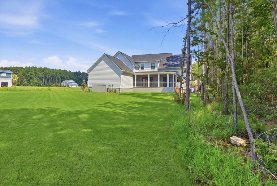 Exterior details and patio area of a home in , Moncks Corner (Image 35).