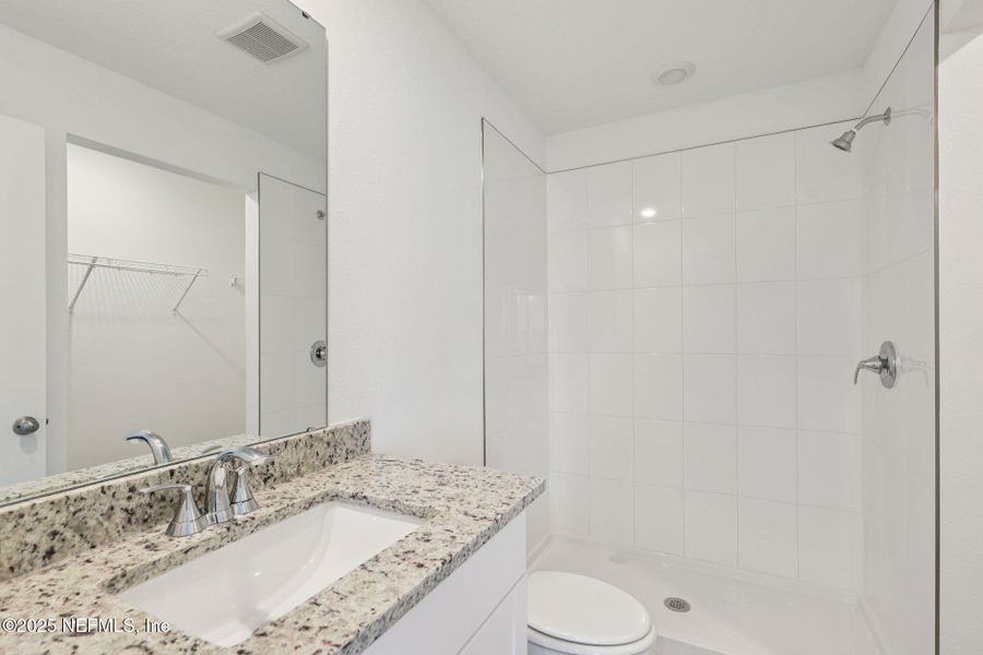Furnished interior view inside a new home in Azalea Creek, Jacksonville (Image 7).