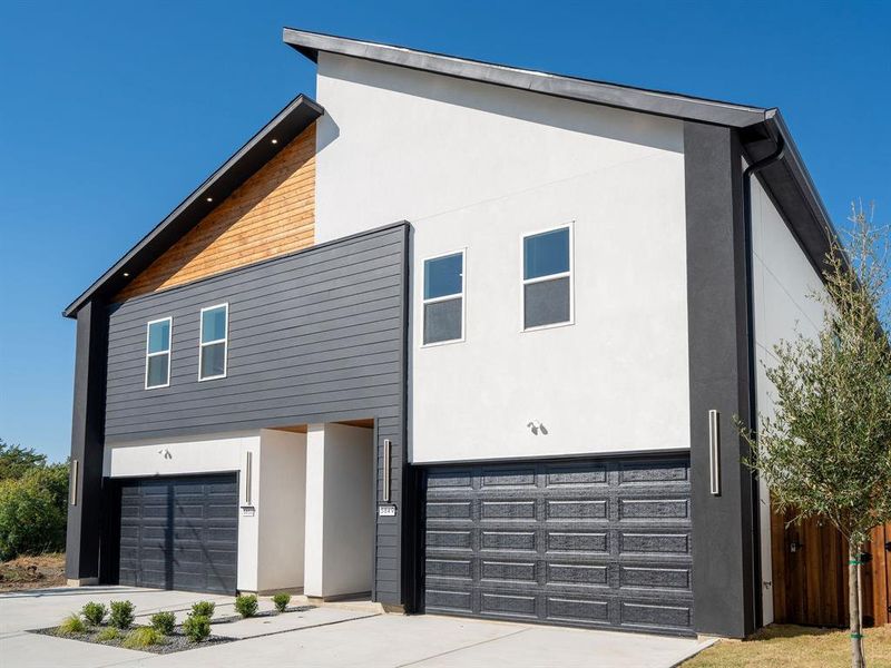 Front exterior of a new home in , Dallas, TX, highlighting curb appeal (Image 1). Front exterior of a new home in , Dallas, TX, highlighting curb appeal (Image 1).