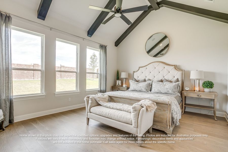 Furnished interior view inside a new home in Cunningham Estates, Waxahachie (Image 8).