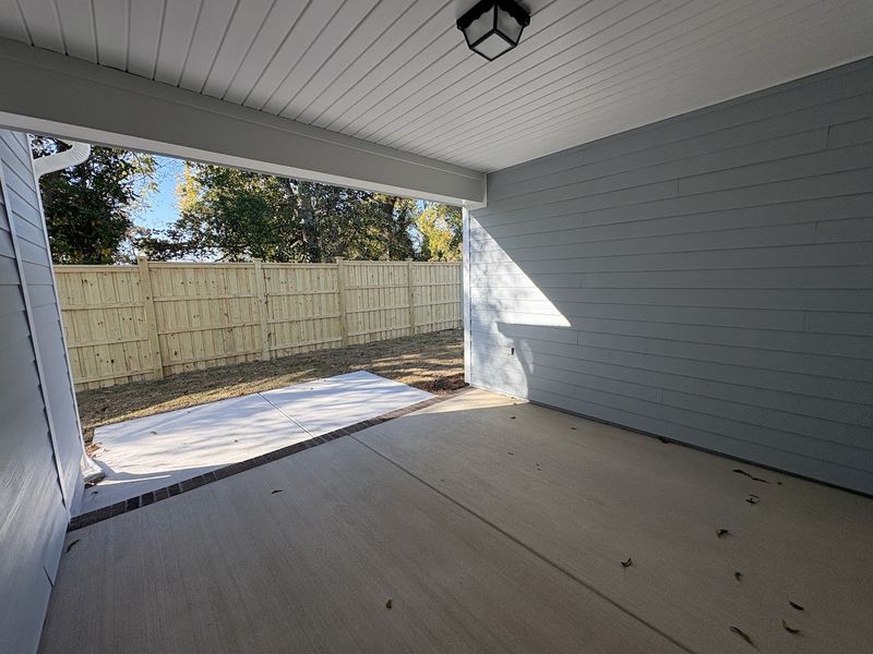 Exterior details and patio area of a home in Riverside Cove, Wilmington (Image 4).