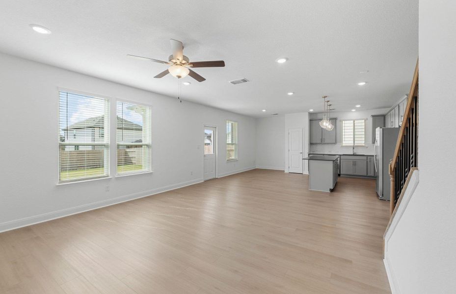 Spacious, unfurnished interior of a new home in Patterson Ranch, Georgetown (Image 24).
