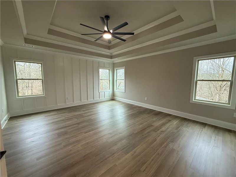 Spacious, unfurnished interior of a new home in , Jefferson (Image 49).