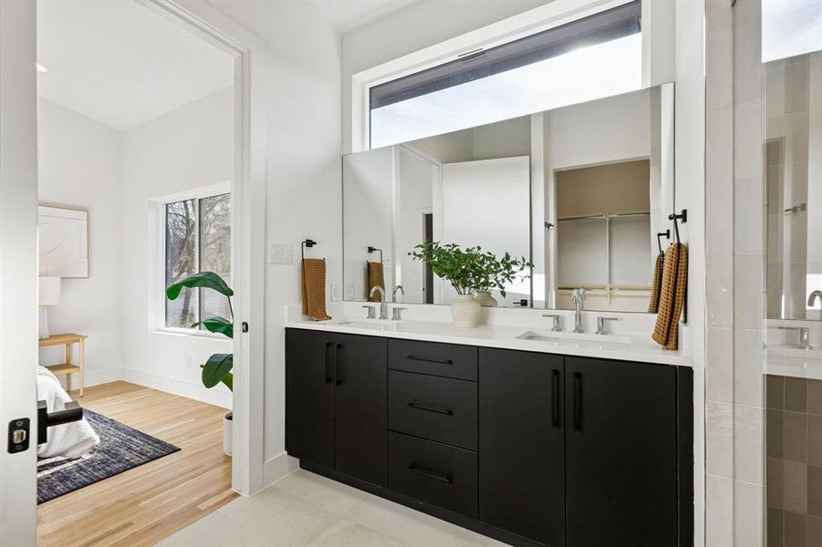 Furnished interior view inside a new home in , Dallas (Image 9).