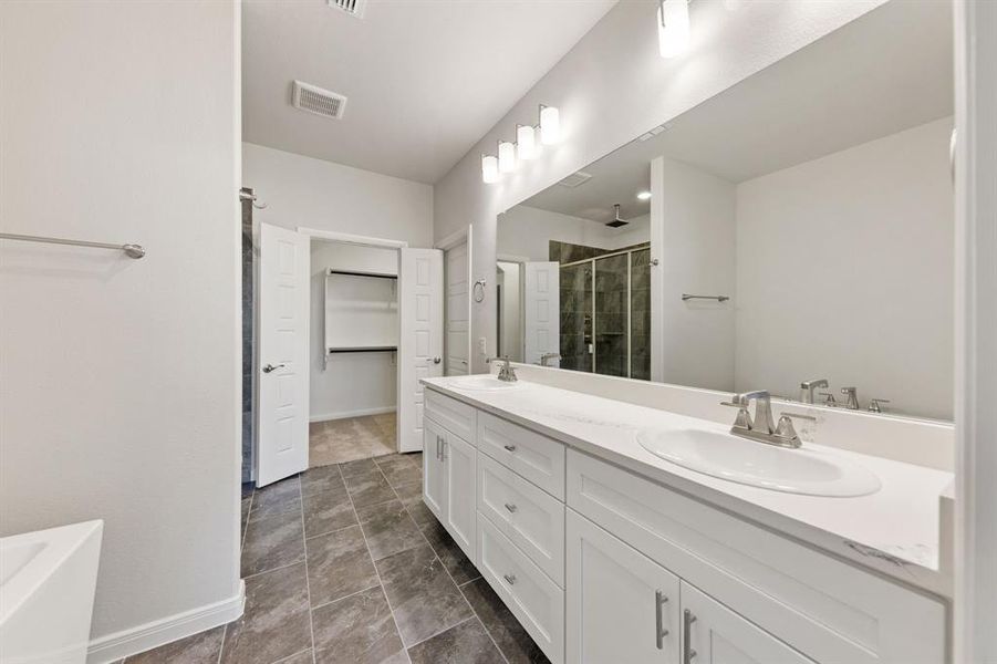 Plenty of room for two in this wonderful owner's bath.