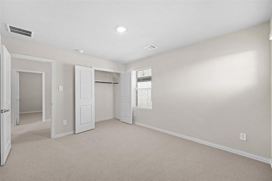 Spacious, unfurnished interior of a new home in Windmore, Princeton (Image 29).