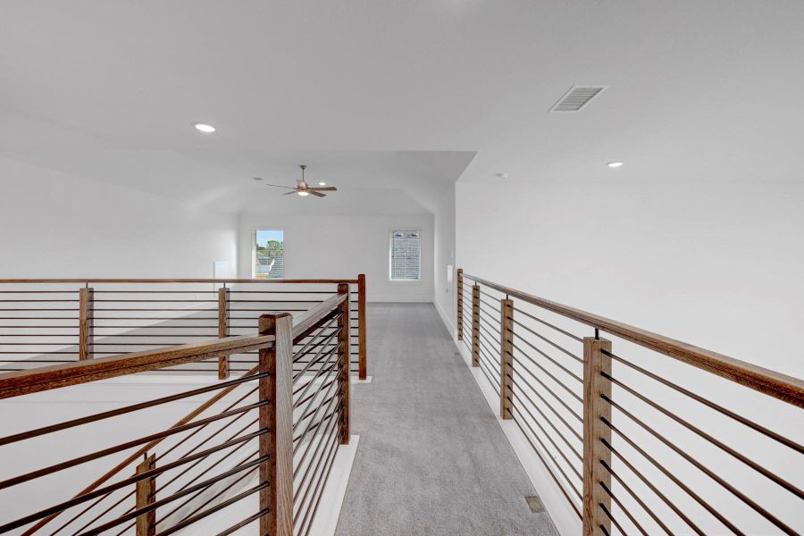 Spacious, unfurnished interior of a new home in Lone Star Landing, Montgomery (Image 27).