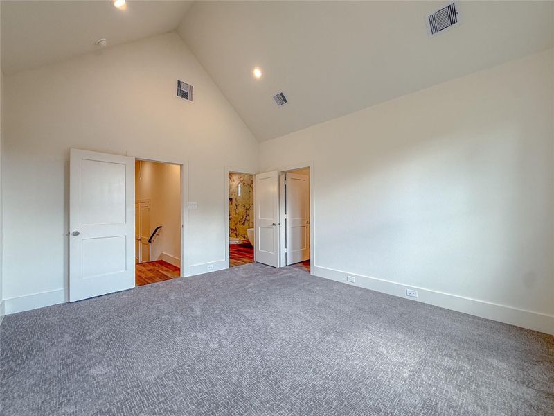 Spacious, unfurnished interior of a new home in Rachel Landing, Houston (Image 9). Spacious, unfurnished interior of a new home in Rachel Landing, Houston (Image 9).