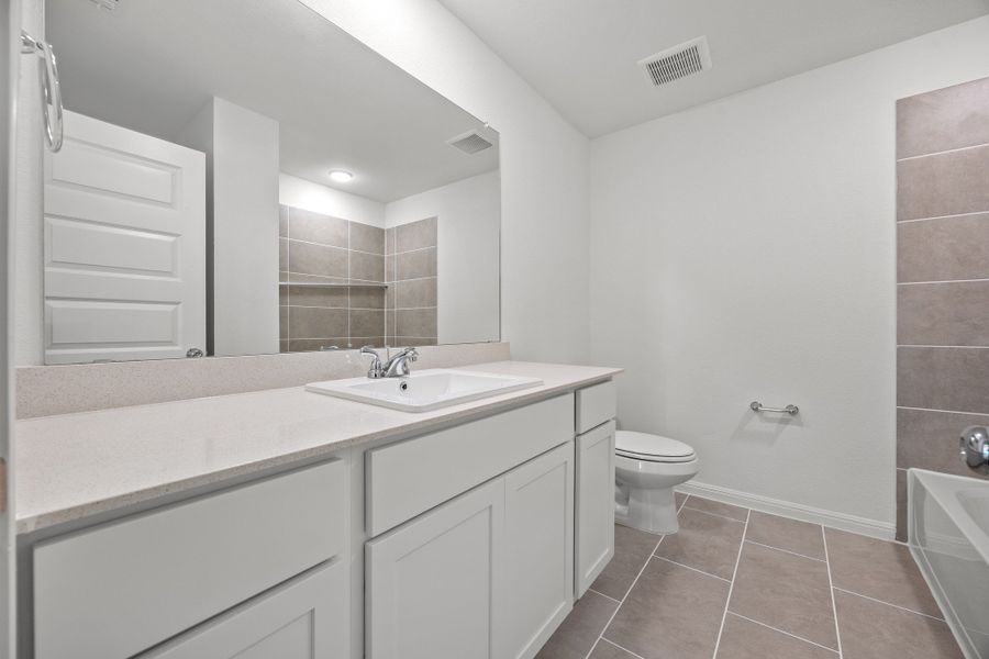Furnished interior view inside a new home in Trinity Ranch, Elgin (Image 14).