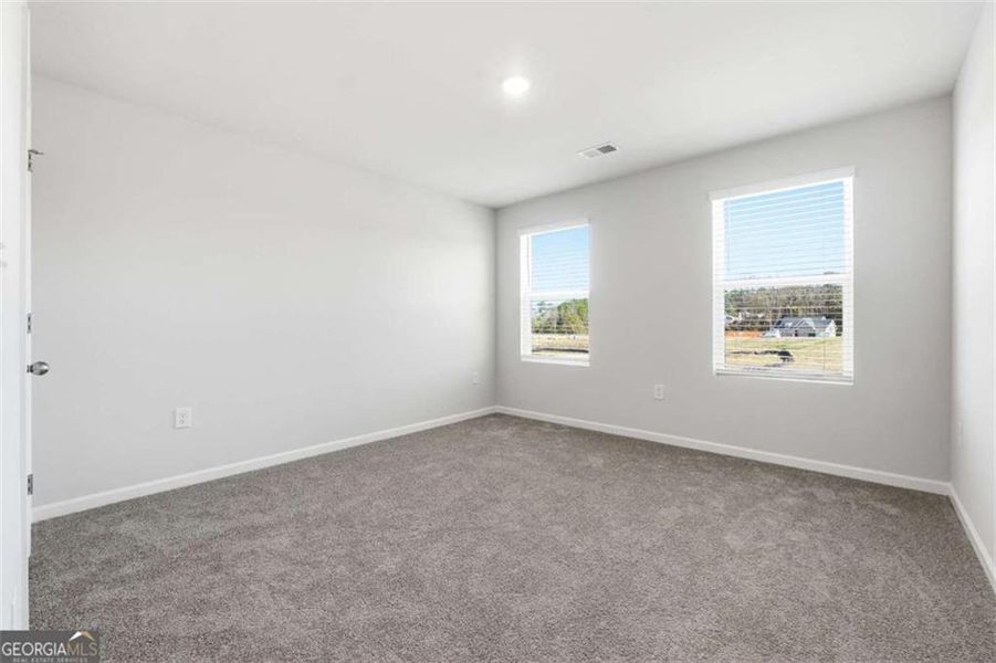 Spacious, unfurnished interior of a new home in Carolina, Palmetto (Image 7).