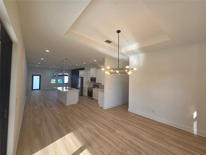 Spacious, unfurnished interior of a new home in , Port Charlotte (Image 10).