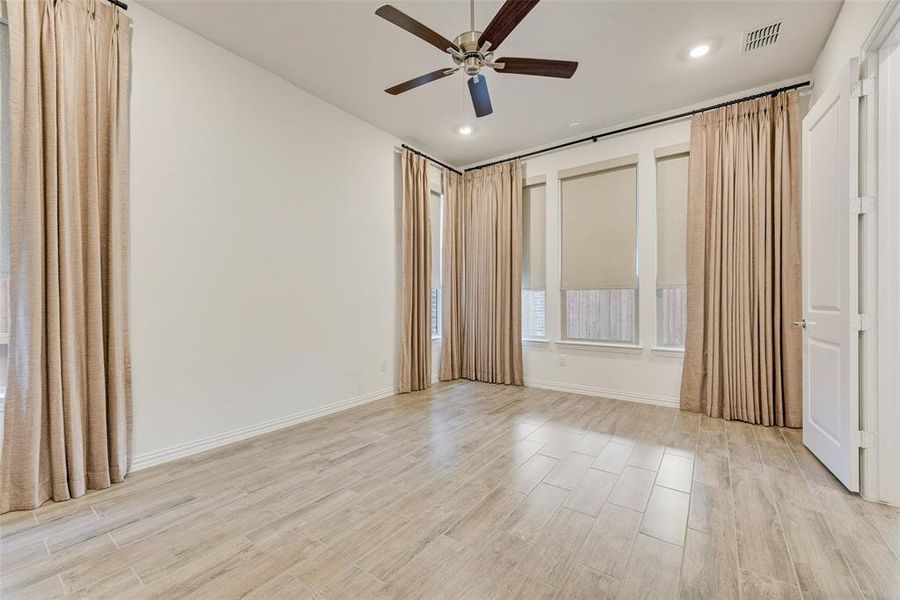 Spacious, unfurnished interior of a new home in Elements at Viridian | Active Adult 55+, Arlington (Image 25). Spacious, unfurnished interior of a new home in Elements at Viridian | Active Adult 55+, Arlington (Image 25).