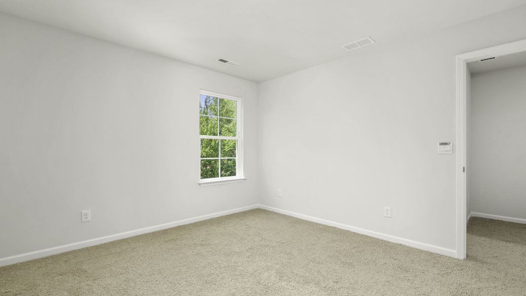 Spacious, unfurnished interior of a new home in Baymeade, Lexington (Image 18).
