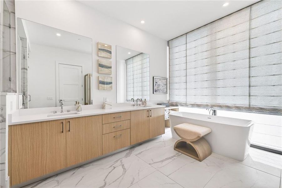 Furnished interior view inside a new home in The Dillon Buckhead, Atlanta (Image 42). Furnished interior view inside a new home in The Dillon Buckhead, Atlanta (Image 42).