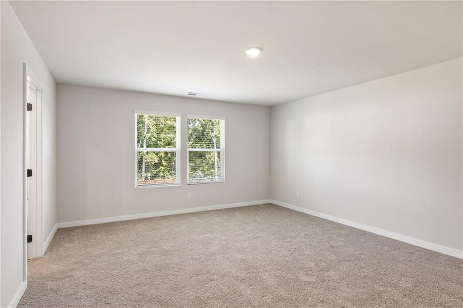 Spacious, unfurnished interior of a new home in Oak Grove Glen, Snellville (Image 16). Spacious, unfurnished interior of a new home in Oak Grove Glen, Snellville (Image 16).