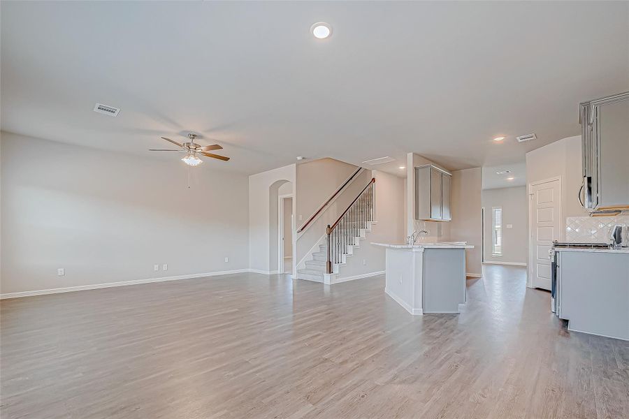 Spacious, unfurnished interior of a new home in Mill Creek Trails, Magnolia (Image 27).