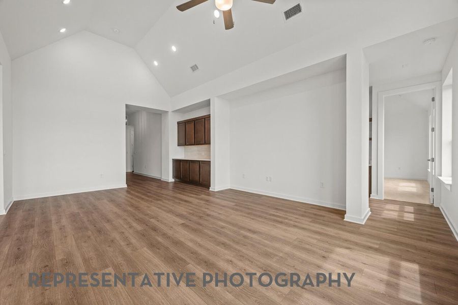 Spacious, unfurnished interior of a new home in Goodnight Ranch, Austin (Image 14).