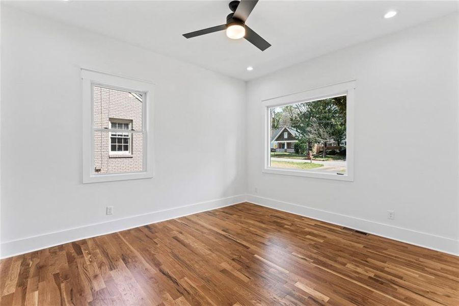 Spacious, unfurnished interior of a new home in , Atlanta (Image 27).