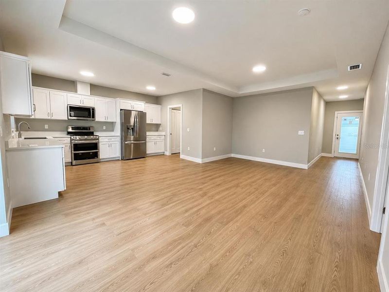 Spacious, unfurnished interior of a new home in , Spring Hill (Image 26).