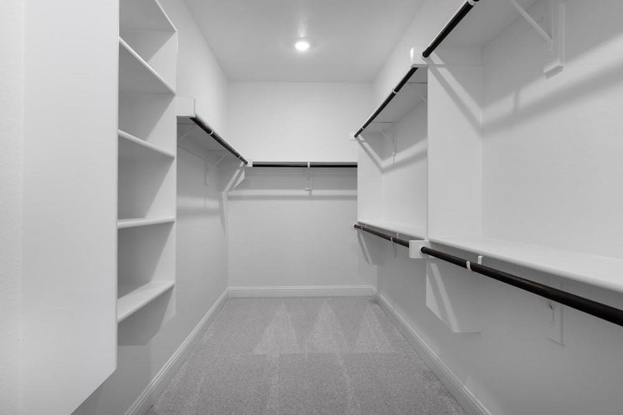 Spacious, unfurnished interior of a new home in South Oak 60s, Lakewood Village (Image 22).