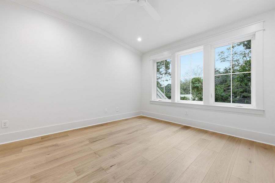 Spacious, unfurnished interior of a new home in , Mount Pleasant (Image 21).