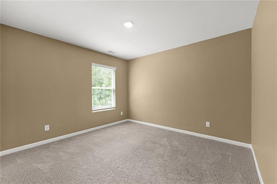 Spacious, unfurnished interior of a new home in , Dallas (Image 35).