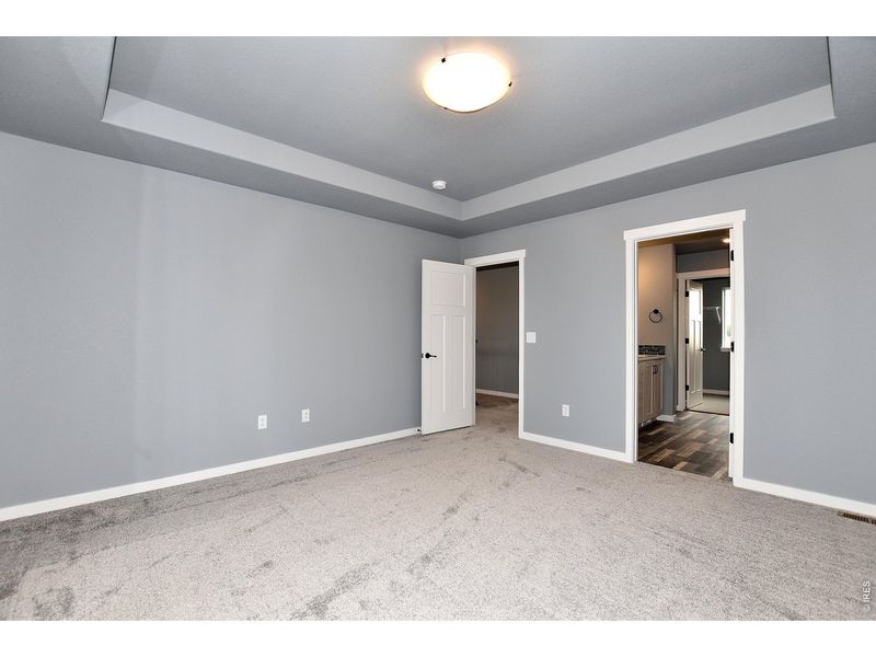 Spacious, unfurnished interior of a new home in , Johnstown (Image 34).