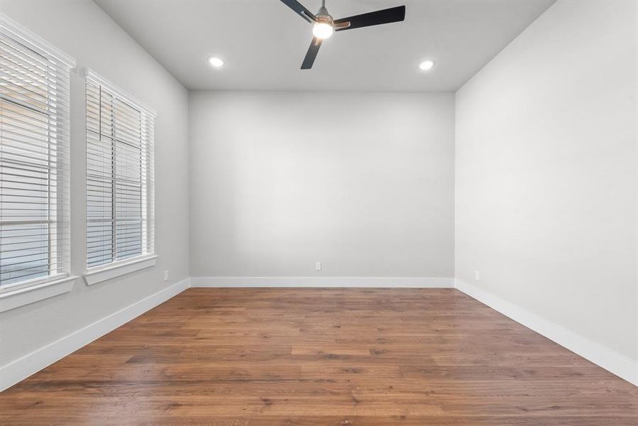 Spacious, unfurnished interior of a new home in King Crossing Estates, Van Alstyne (Image 14). Spacious, unfurnished interior of a new home in King Crossing Estates, Van Alstyne (Image 14).