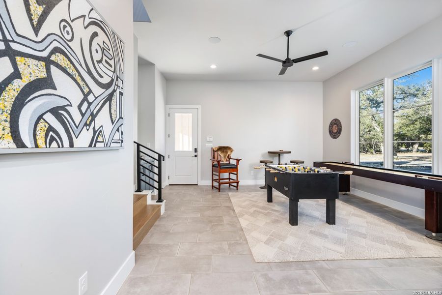 Furnished interior view inside a new home in , Bulverde (Image 14).