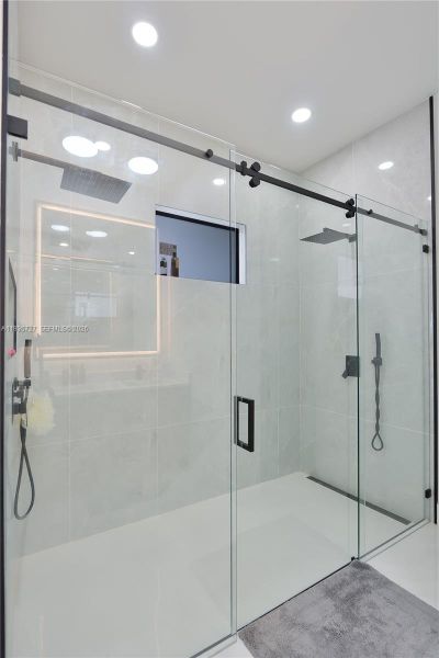 Image 39 of a home in .