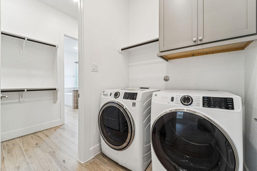 Furnished interior view inside a new home in Kresston, Montgomery (Image 16).