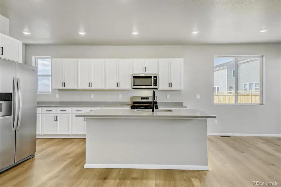 Light, bright, kitchen