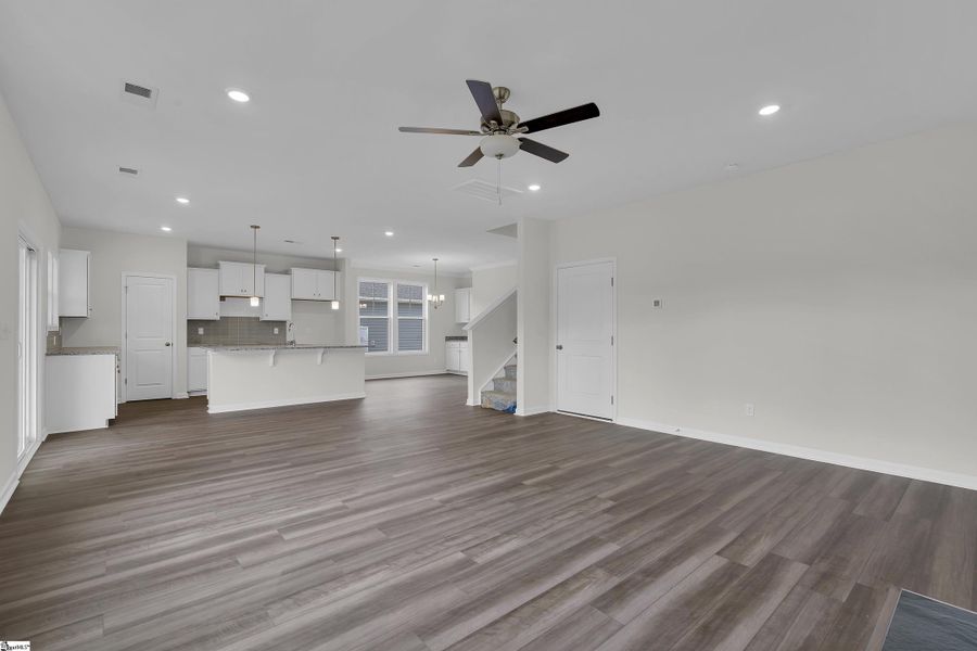 Spacious, unfurnished interior of a new home in Lynbrook, Boiling Springs (Image 14). Spacious, unfurnished interior of a new home in Lynbrook, Boiling Springs (Image 14).