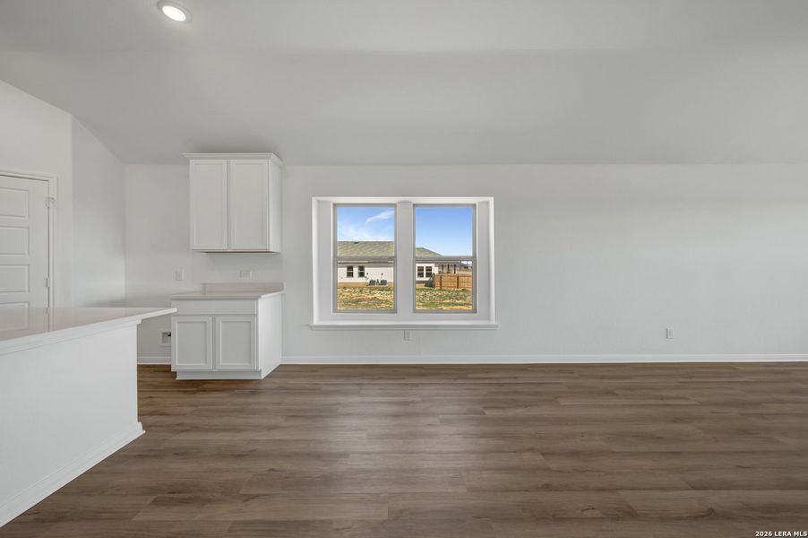 Spacious, unfurnished interior of a new home in Greenspoint Heights, Seguin (Image 48).