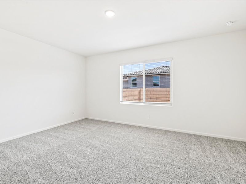 Spacious, unfurnished interior of a new home in Mandarina - Signature Series, Marana (Image 9).