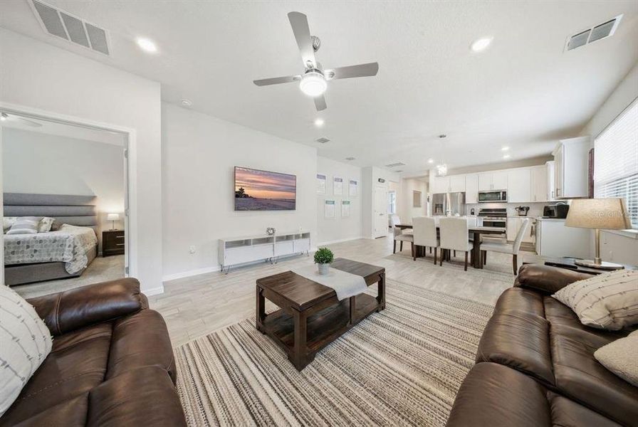 Furnished interior view inside a new home in Del Webb Oasis, Winter Garden (Image 27). Furnished interior view inside a new home in Del Webb Oasis, Winter Garden (Image 27).