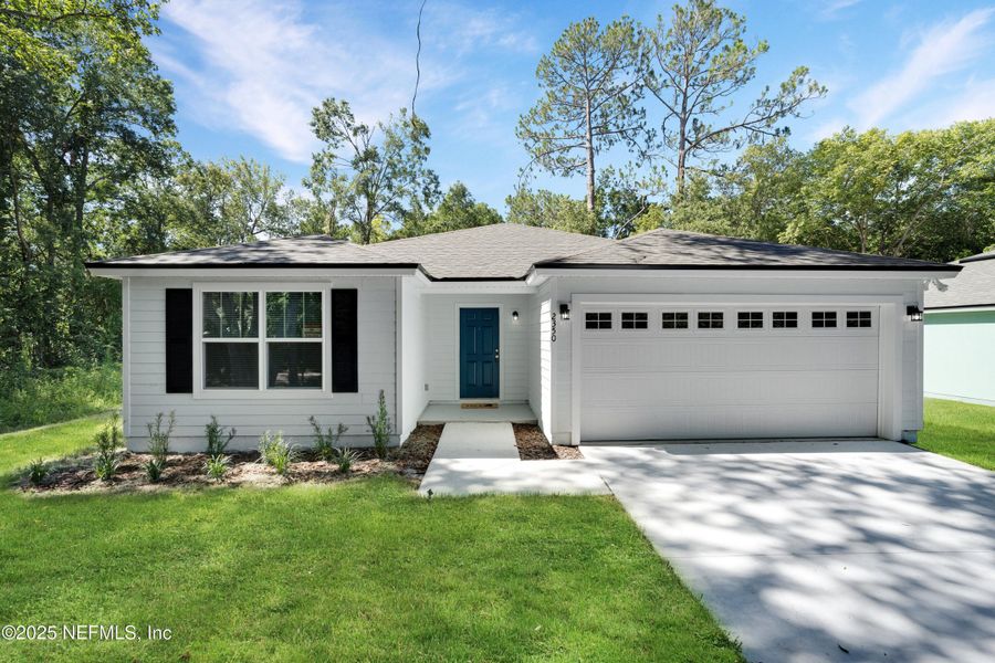 Exterior details and patio area of a home in , Jacksonville (Image 1). Exterior details and patio area of a home in , Jacksonville (Image 1).