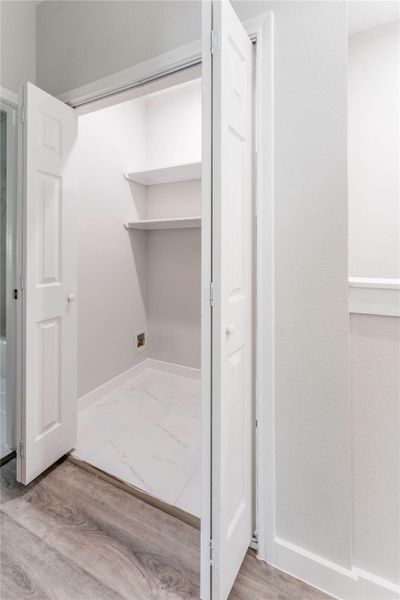 Spacious, unfurnished interior of a new home in , Houston (Image 17).